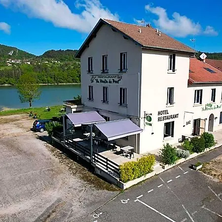 Au Moulin Du Pont *
