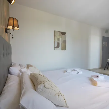 Hotell Au Moulin Du Pont