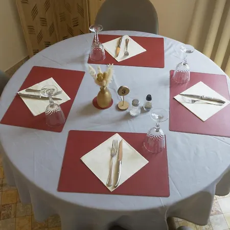 Au Moulin Du Pont Hotel *